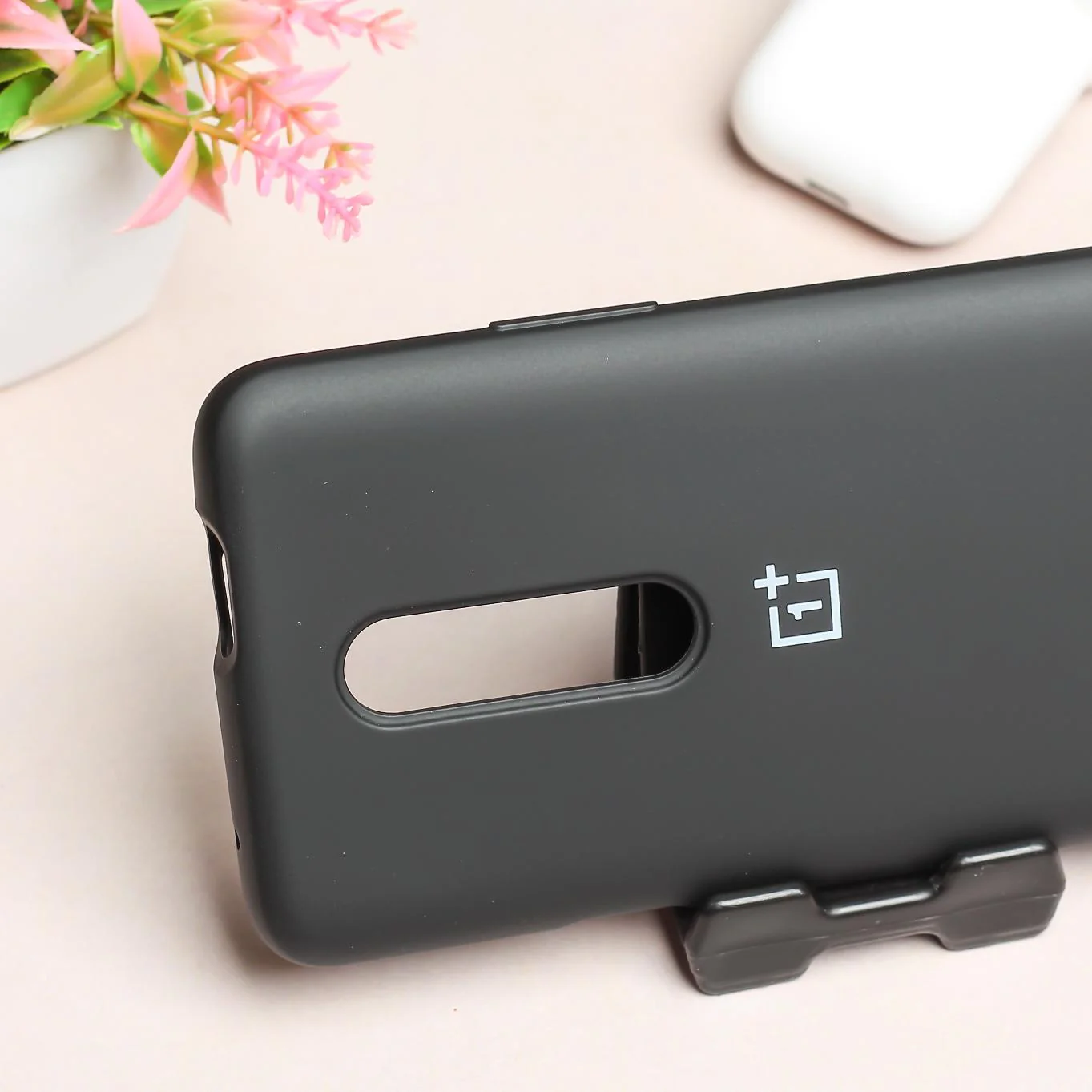 Black Original Silicone case for Oneplus 7 Pro - Image 3