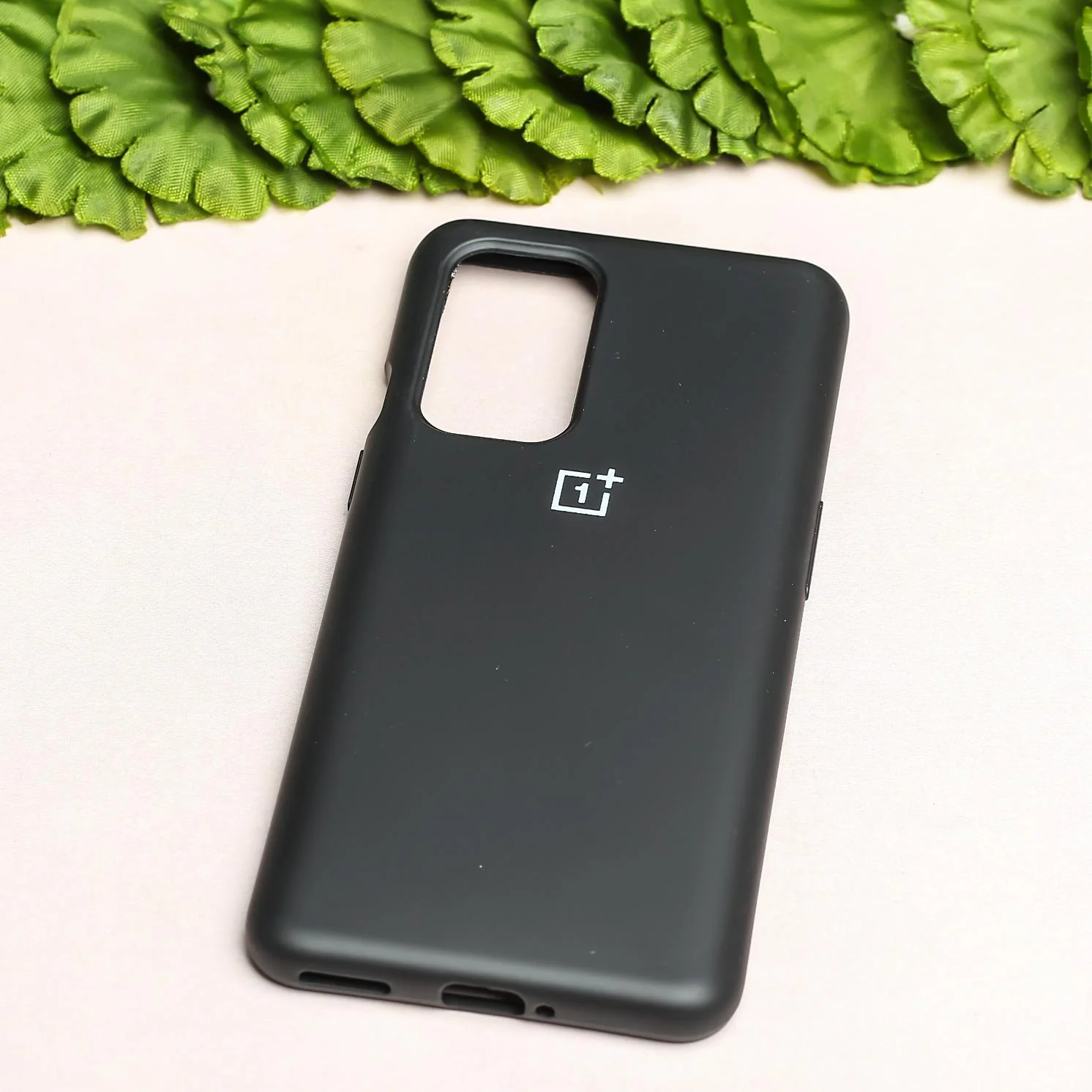 Black Original Silicone case for Oneplus 9 - Image 2