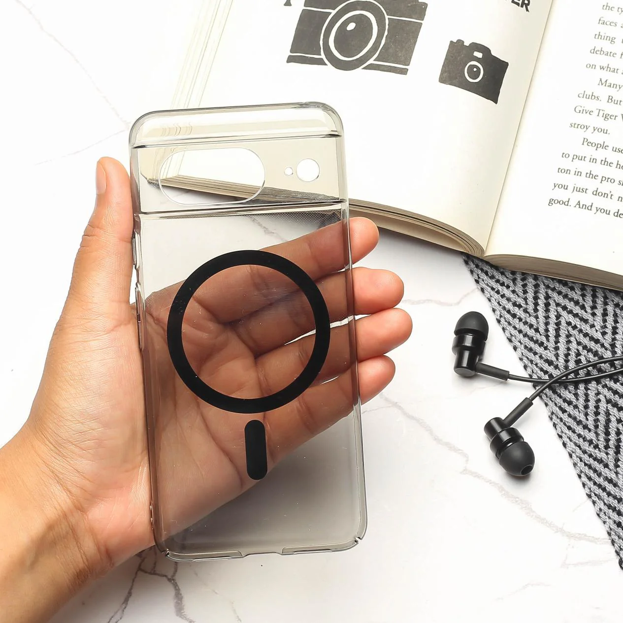 Black Shine Magsafe Transparent Case for Google Pixel 8