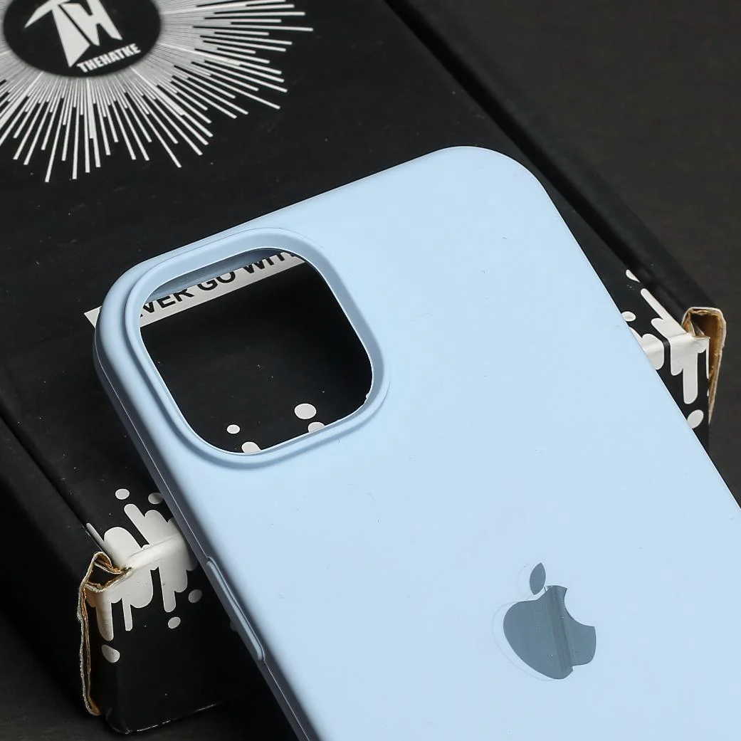 Cloud Blue Original Silicone Case for Apple iphone 15 - Image 4