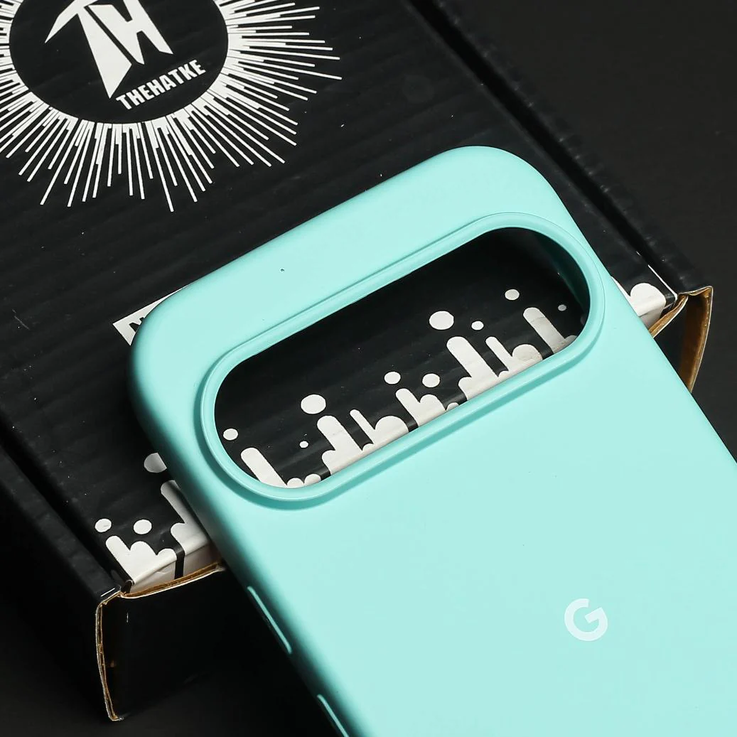 Light Blue Original Silicone case for Google Pixel 9 Pro - Image 4