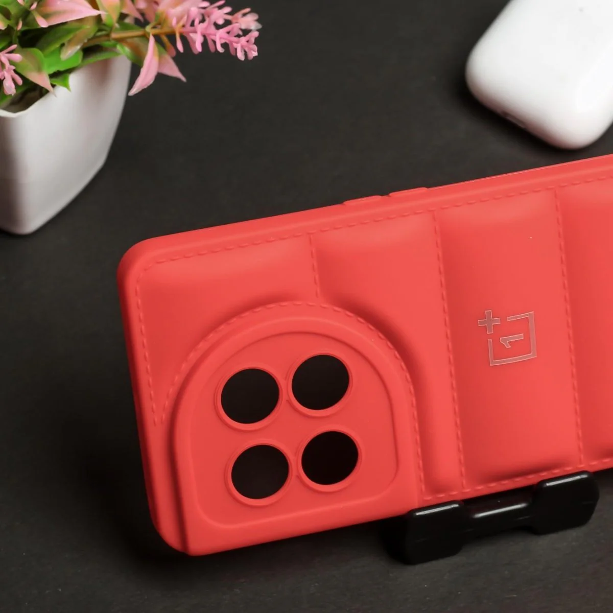 Red Puffon silicone case for Oneplus 11R - Image 3
